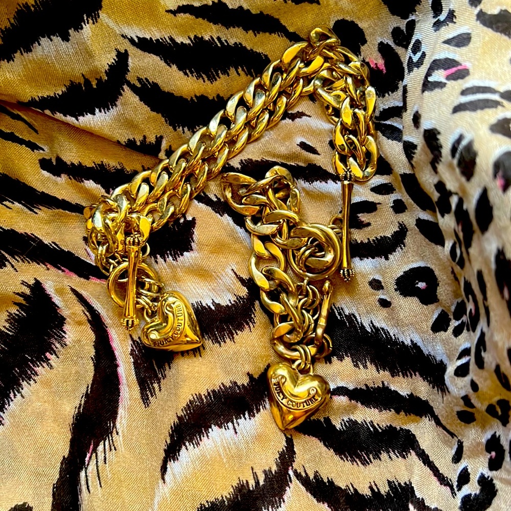 Juicy Couture toggle necklace & bracelet set